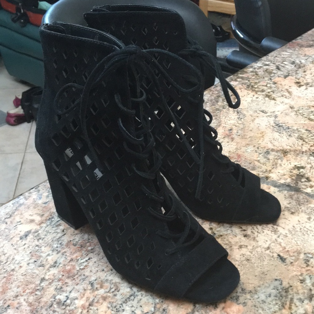 Steven Madden Suede Block Heel Open Toes Pumps - image 1